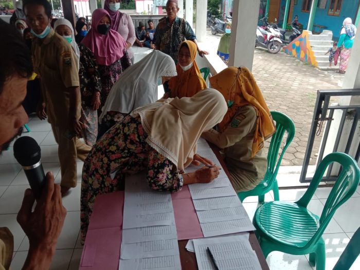PEMDES SETROJENAR MENYALURKAN DANA BLT DD BULAN JANUARU, FEBRUARI, MARET TAHUN 2022 01