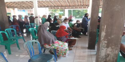 VAKSINASI COVID 19 TAHAP PERTAMA DI DESA SEROJENAR